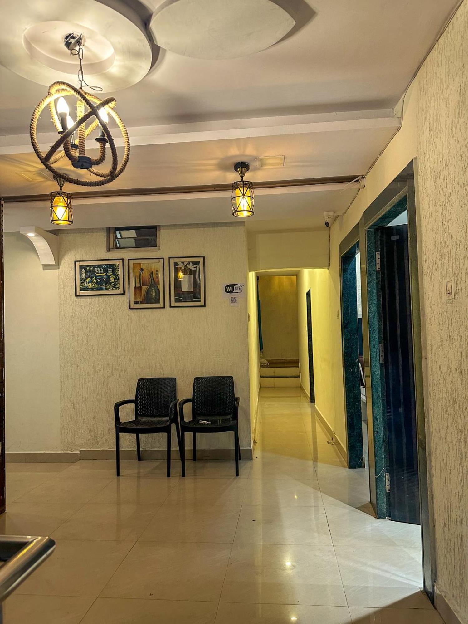 Hotel Payal & Restaurent Pachmarhī Exteriör bild